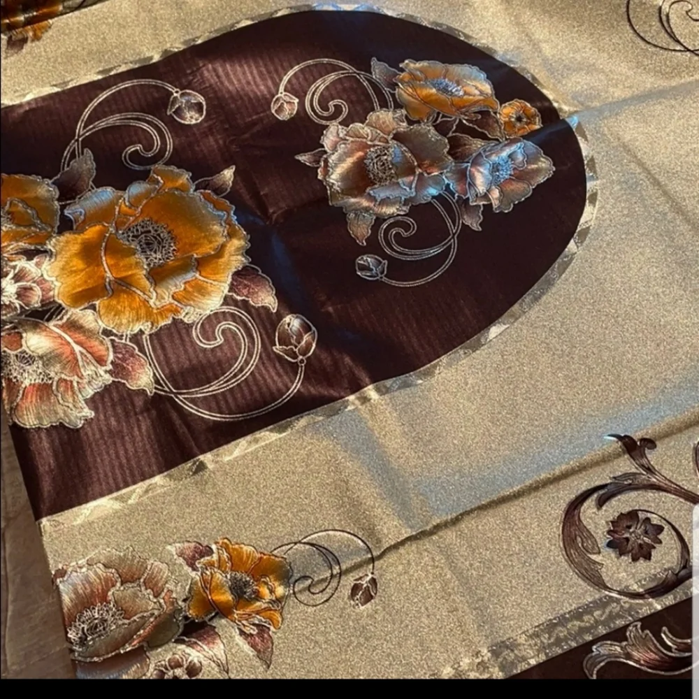 NWOT Floral Satiny Tablecloth Gold & Brown